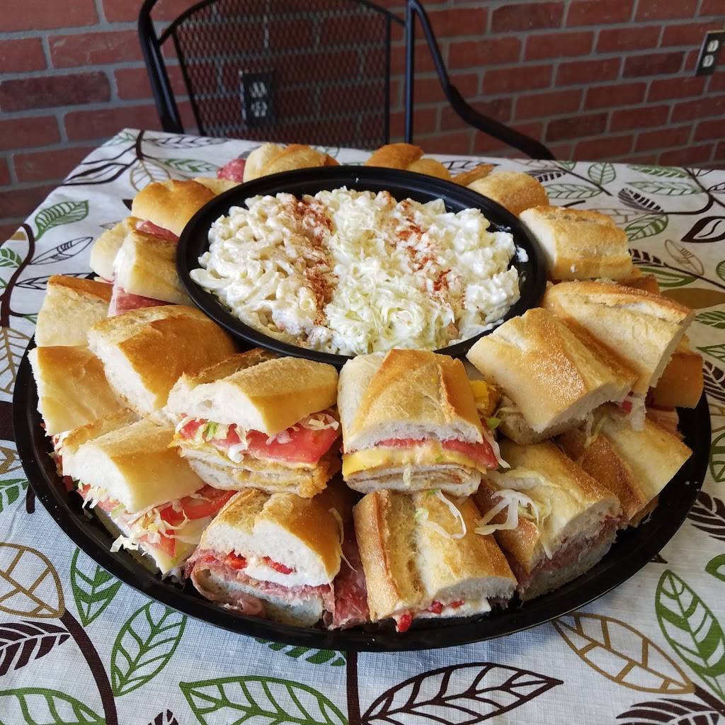 Giovannis Salumeria | restaurant | 666 Broadway, Bayonne, NJ 07002, USA | 2014712405 OR +1 201-471-2405