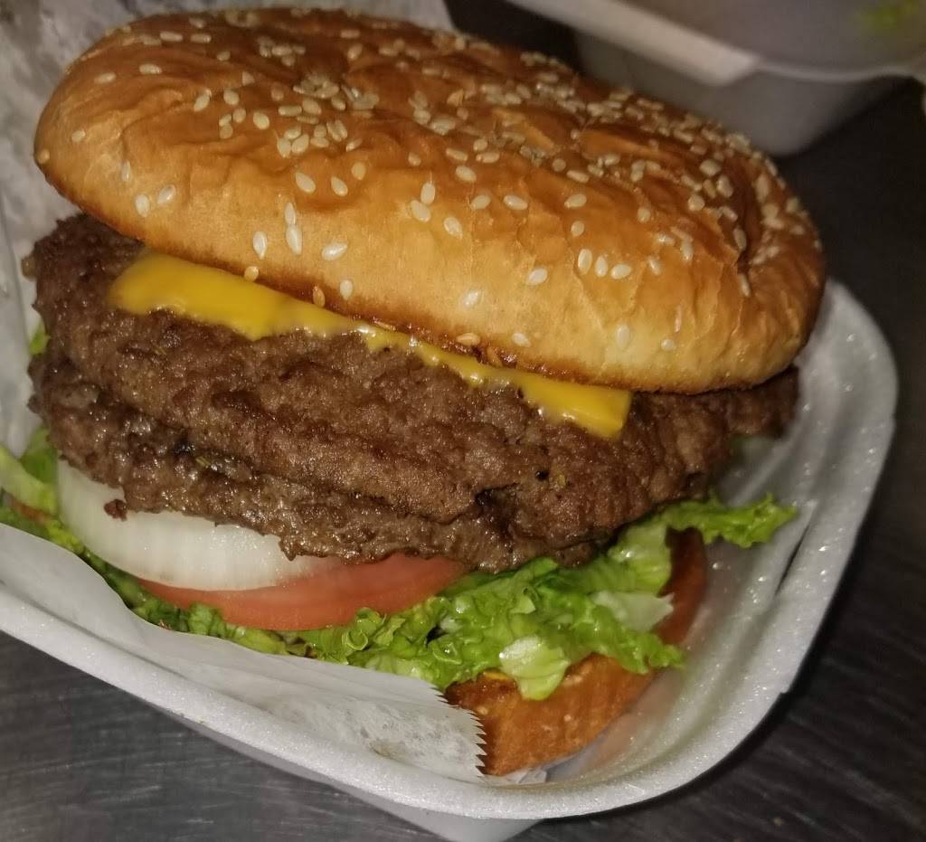 TEE BABYS WINGZ &THINGZ | restaurant | 4500 Richard Arrington Jr Blvd N, Birmingham, AL 35212, USA | 2059837533 OR +1 205-983-7533