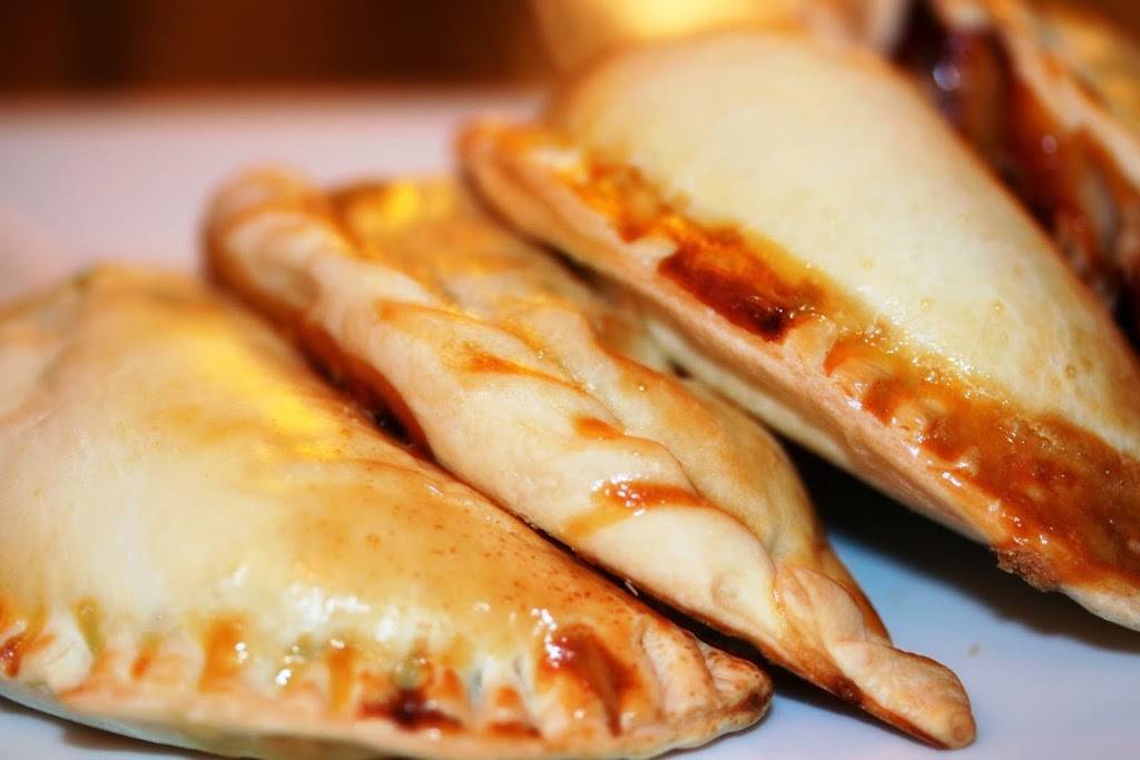 Cepas Tapas & Wine Bar | restaurant | 5350 W Village Dr, Tampa, FL 33624, USA | 8132699463 OR +1 813-269-9463