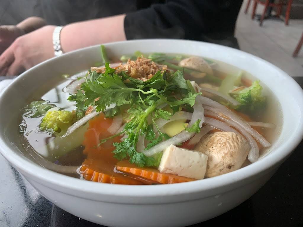 Pho Hong | restaurant | 325 N Winooski Ave, Burlington, VT 05401, USA | 8028658031 OR +1 802-865-8031