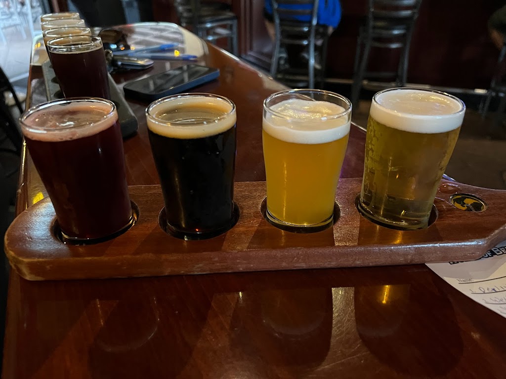 World of Beer | restaurant | 2290 Town Center Ave, Melbourne, FL 32940, USA | 3216336665 OR +1 321-633-6665