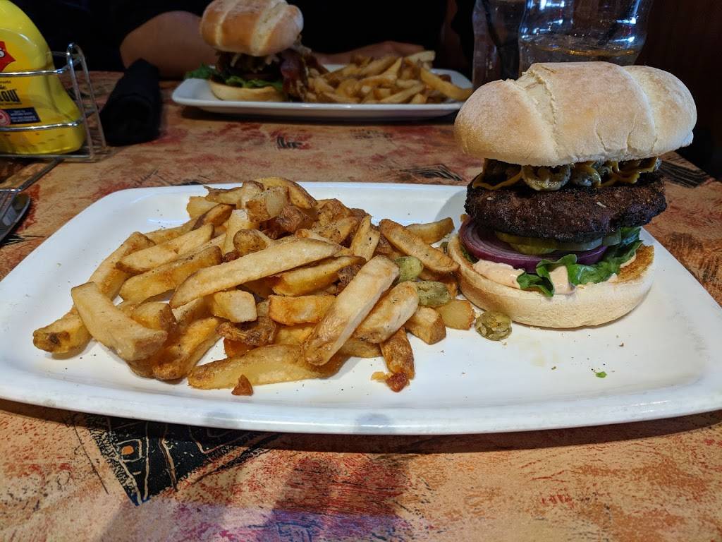 Jakes Boathouse | restaurant | 59 First Gulf Blvd, Brampton, ON L6W 4P9, Canada | 9054519695 OR +1 905-451-9695