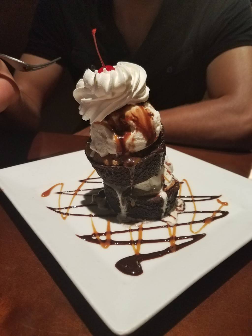 Dave & Busters | restaurant | 2201 N Mayfair Rd, Wauwatosa, WI 53226, USA | 4144540100 OR +1 414-454-0100