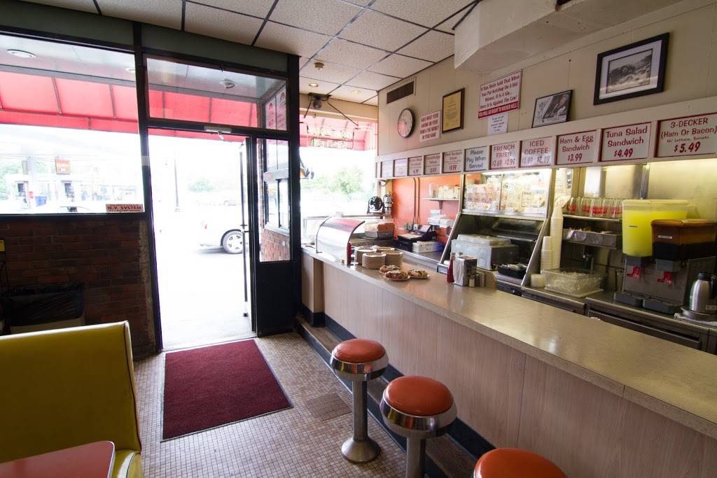 Olneyville New York System Restaurant | restaurant | 18 Plainfield St, Providence, RI 02909, USA | 4016219500 OR +1 401-621-9500