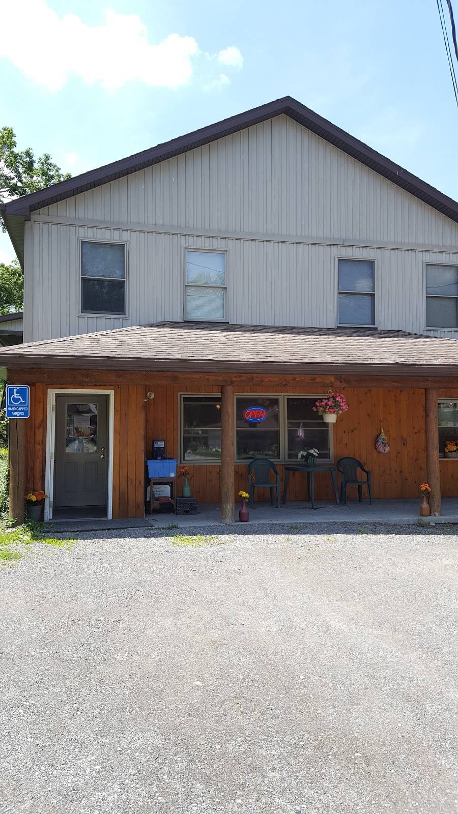 Colden Kitchen | restaurant | 8834 State Rd, Colden, NY 14033, USA | 7169419386 OR +1 716-941-9386