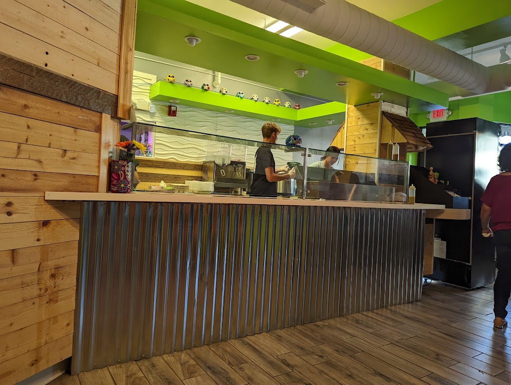 Guac Star | restaurant | 120 Broad St, Lake Geneva, WI 53147, USA | 2622035084 OR +1 262-203-5084