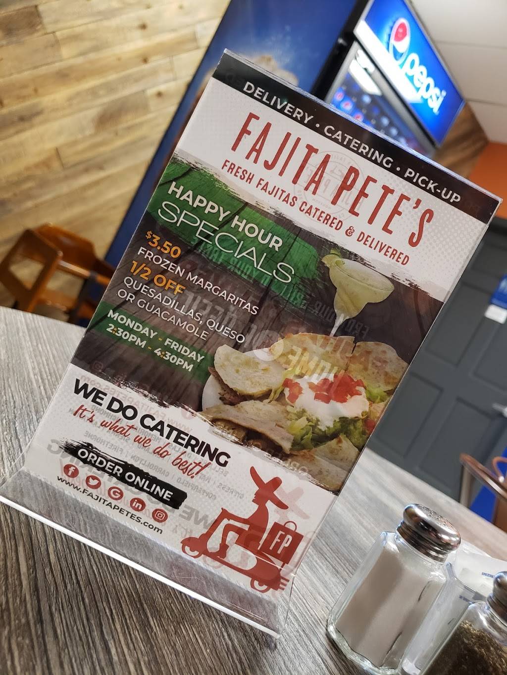 Fajita Petes - Memorial | meal delivery | 8800 Katy Fwy, Houston, TX 77024, USA | 2819744945 OR +1 281-974-4945