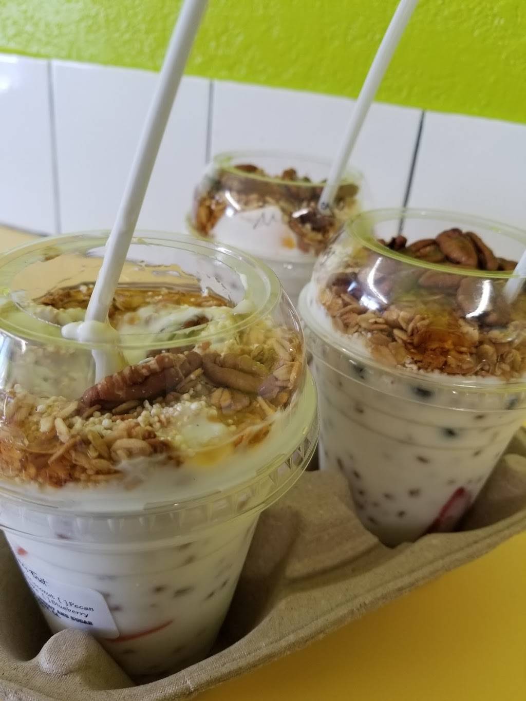 Barrancos Fruit | restaurant | 625 Glendora Ave, La Puente, CA 91744, USA | 6267644044 OR +1 626-764-4044