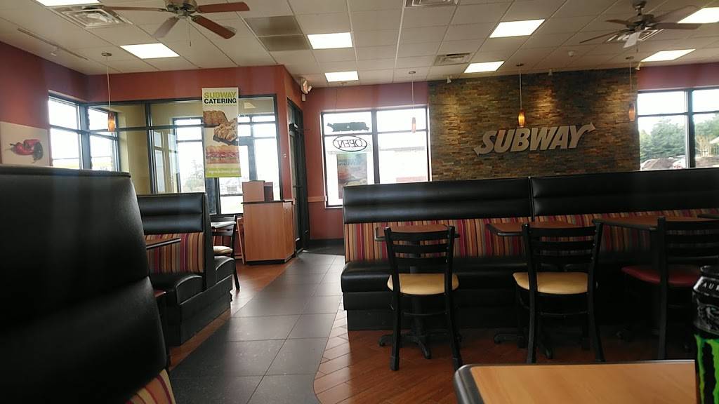 Subway Restaurants | restaurant | 1315 7th Ave, Two Harbors, MN 55616, USA | 2188346447 OR +1 218-834-6447