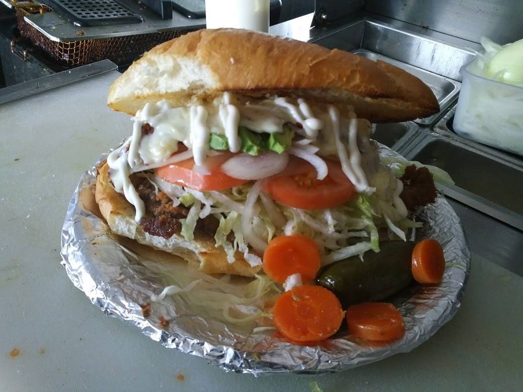 Antojitos Mexicanos La Guera | restaurant | 8624 FM812, Austin, TX 78719, USA | 5127651953 OR +1 512-765-1953