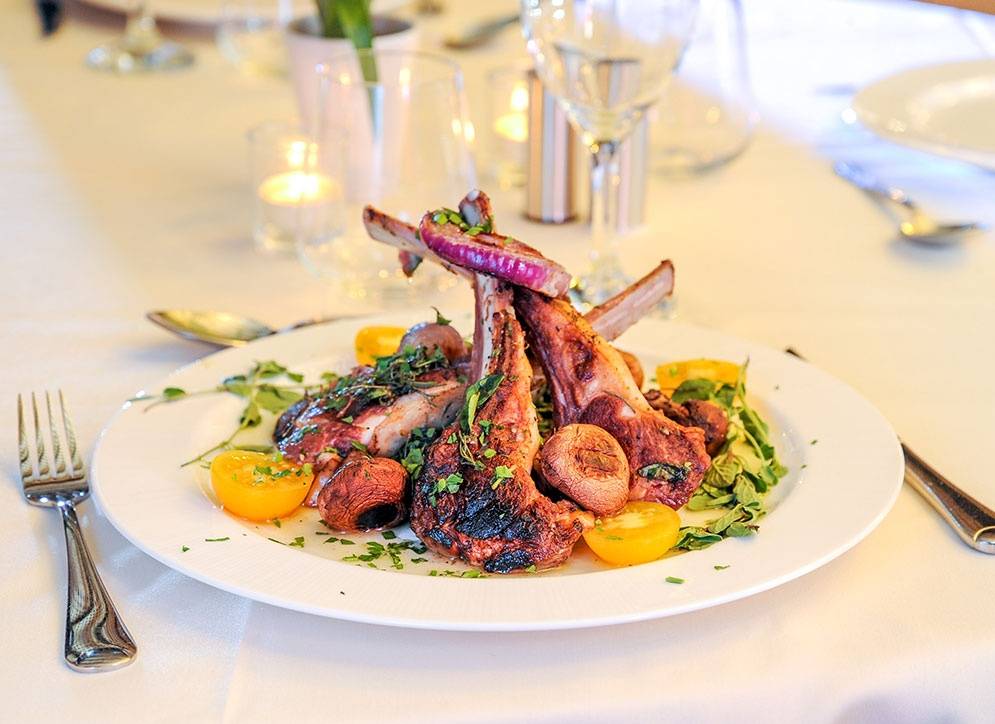 Tradizione Trattoria | restaurant | 445 Edgeley Blvd, Concord, ON L4K 4G1, Canada | 9057613353 OR +1 905-761-3353