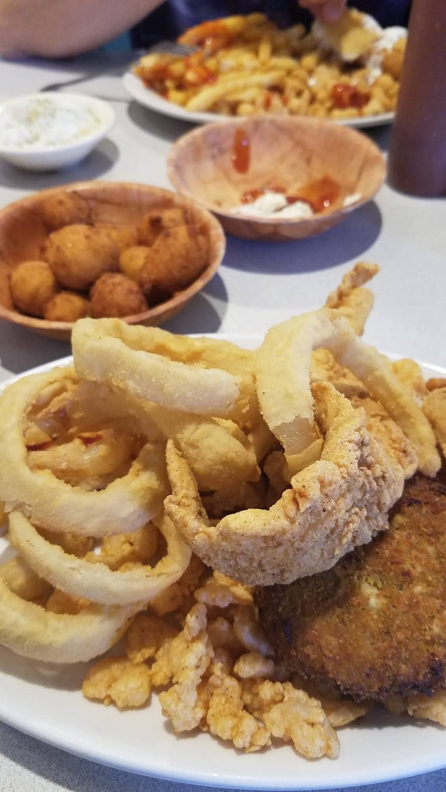 Captn Petes Seafood Restaurant | cafe | 5 Island Ford Rd, Maiden, NC 28650, USA | 8284286080 OR +1 828-428-6080