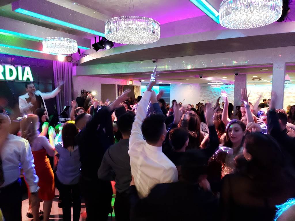 Bouvardia Banquet Hall Restaurant | restaurant | 137 S Glenoaks Blvd, Burbank, CA 91502, USA | 8189558091 OR +1 818-955-8091