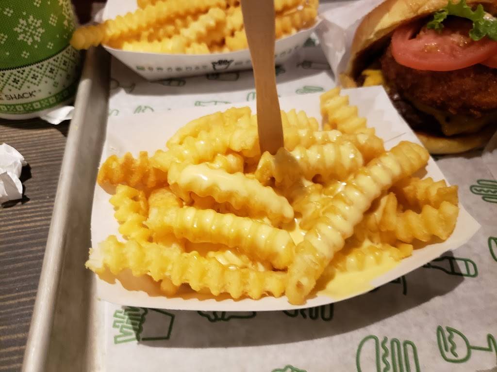 Shake Shack | restaurant | 2400 N Federal Hwy, Fort Lauderdale, FL 33305, USA | 7542164398 OR +1 754-216-4398