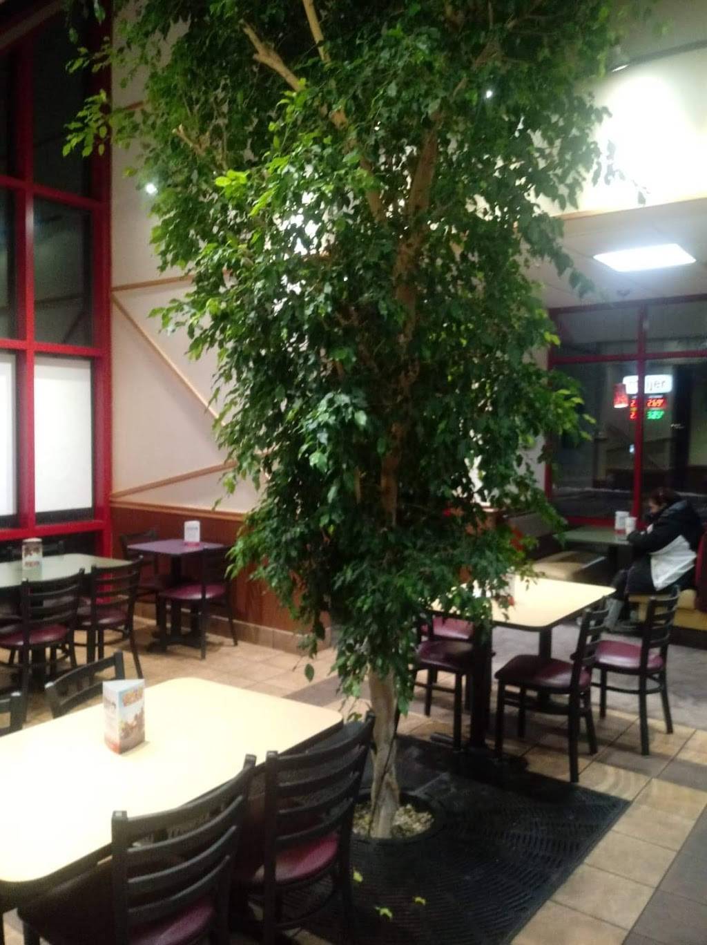 Arbys | restaurant | 2652 S State Rd, Ionia, MI 48846, USA | 6165229127 OR +1 616-522-9127