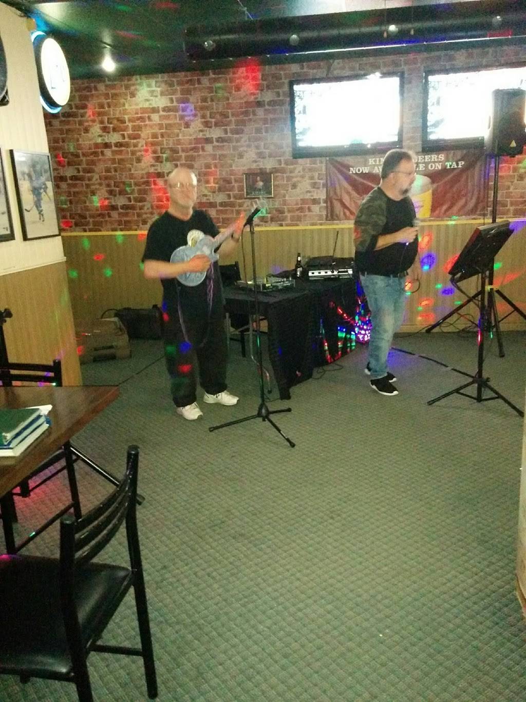 Prime Time Sports Bar & Grill | restaurant | 216 Kenilworth Ave N, Hamilton, ON L8H 4S2, Canada | 9055446488 OR +1 905-544-6488