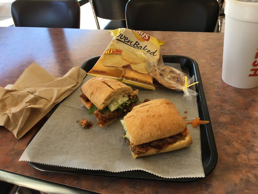 Murphys Deli | restaurant | 840 N Eldridge Pkwy # 150, Houston, TX 77079, USA | 2817527080 OR +1 281-752-7080