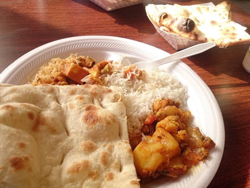 Masala Cafe | restaurant | 2118 N Knoxville Ave, Peoria, IL 61603, USA | 3096810000 OR +1 309-681-0000