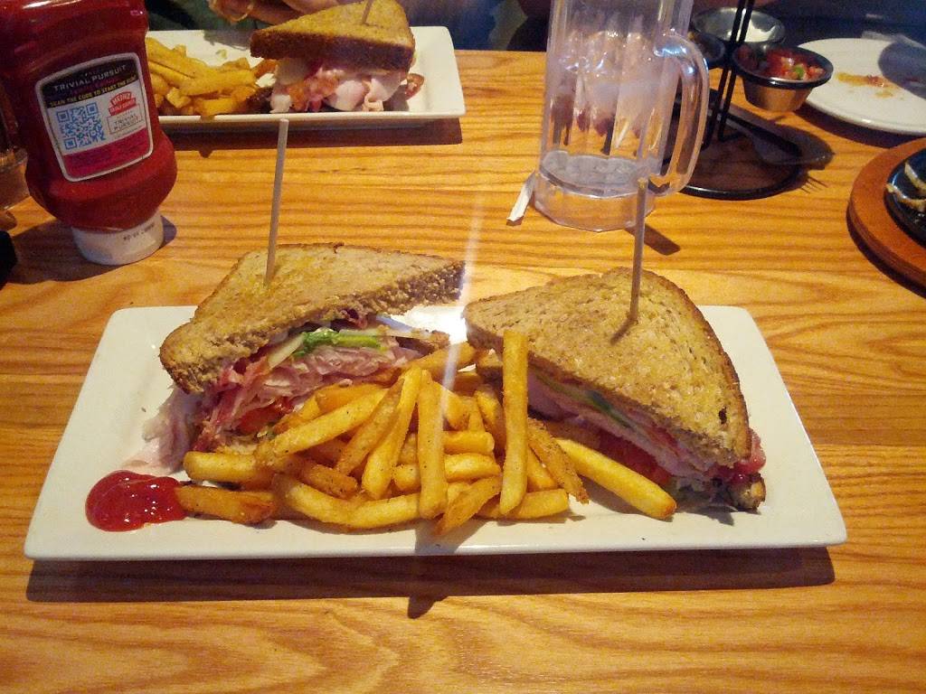 Chilis Grill & Bar | restaurant | 15898 Jackson Creek Pkwy, Monument, CO 80132, USA | 7194883647 OR +1 719-488-3647