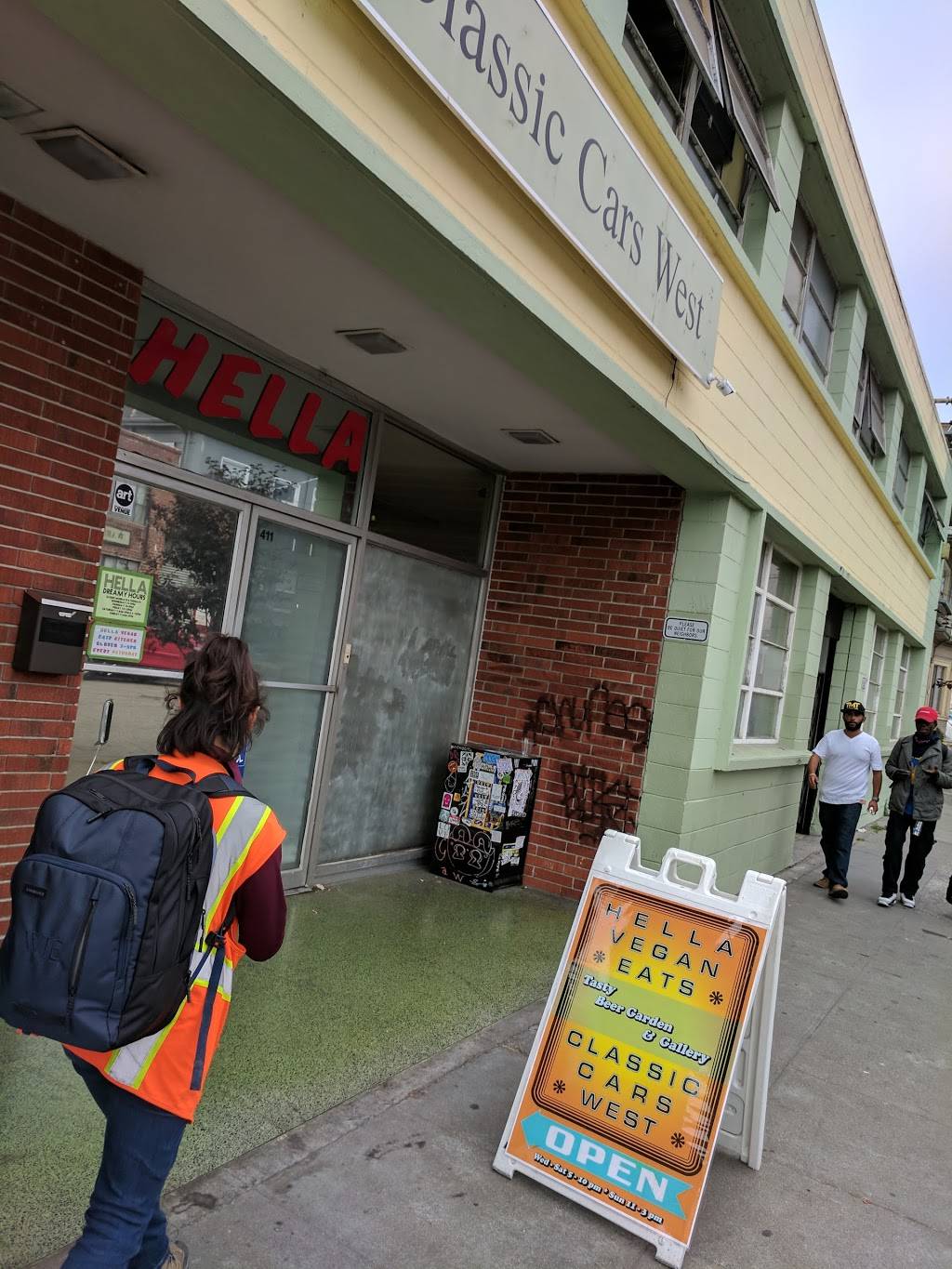 Hella Vegan Eats | restaurant | 411 26th St, Oakland, CA 94612, USA | 5104806777 OR +1 510-480-6777