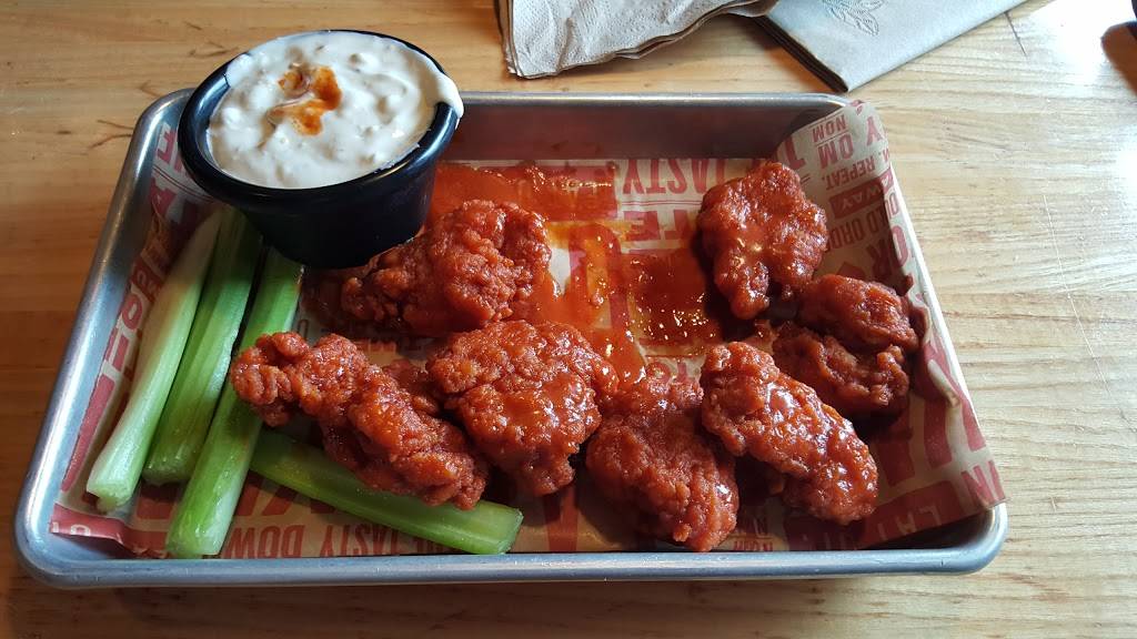 Applebees Grill + Bar | restaurant | 404 S Main St, Forked River, NJ 08731, USA | 6099717800 OR +1 609-971-7800