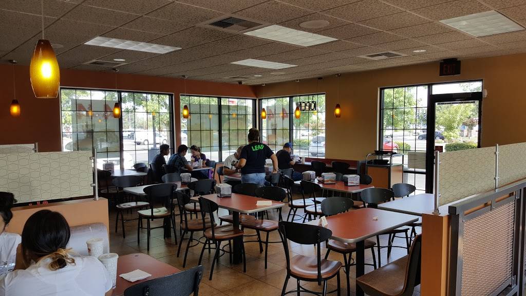 Jack in the Box | restaurant | 605 I St, Reedley, CA 93654, USA | 5596377178 OR +1 559-637-7178