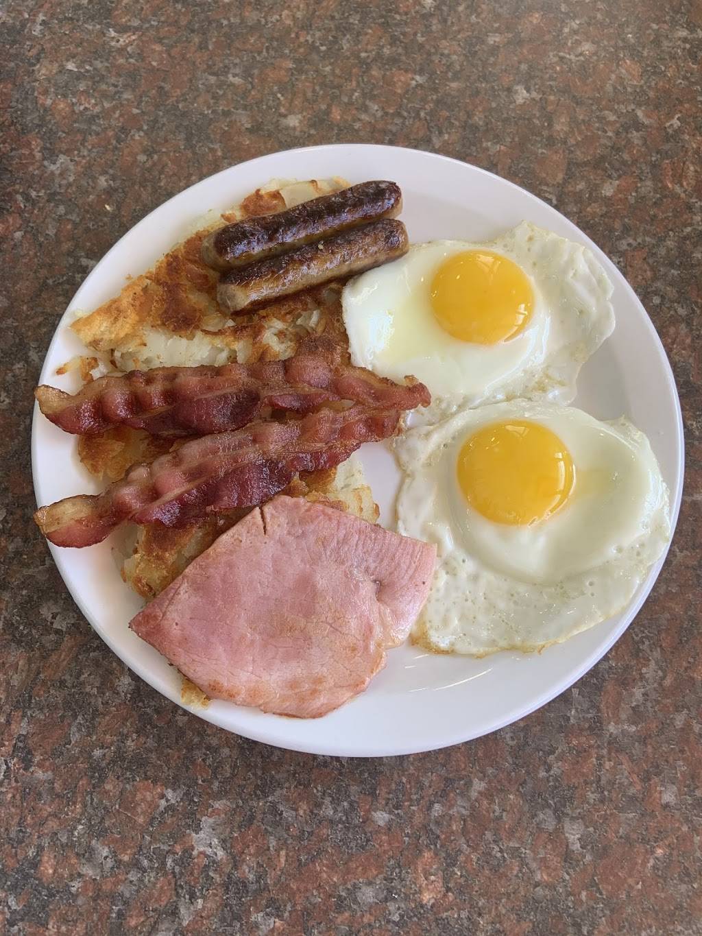 LivoniaTownGrill | restaurant | 29041 W Seven Mile Rd, Livonia, MI 48152, USA | 2484783710 OR +1 248-478-3710