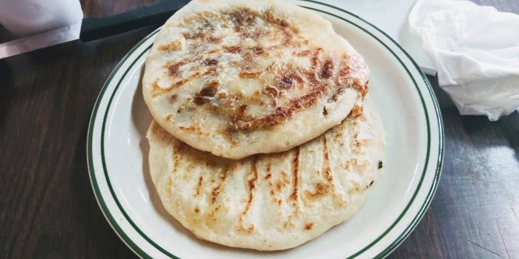 Los Molcajetes | restaurant | 1800 W 8th St, Los Angeles, CA 90057, USA | 2133888994 OR +1 213-388-8994