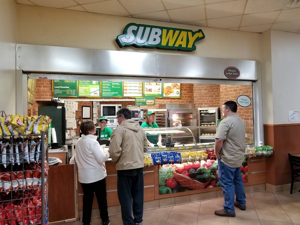 Subway | restaurant | 2009 US-18, Clear Lake, IA 50428, USA | 6413574528 OR +1 641-357-4528