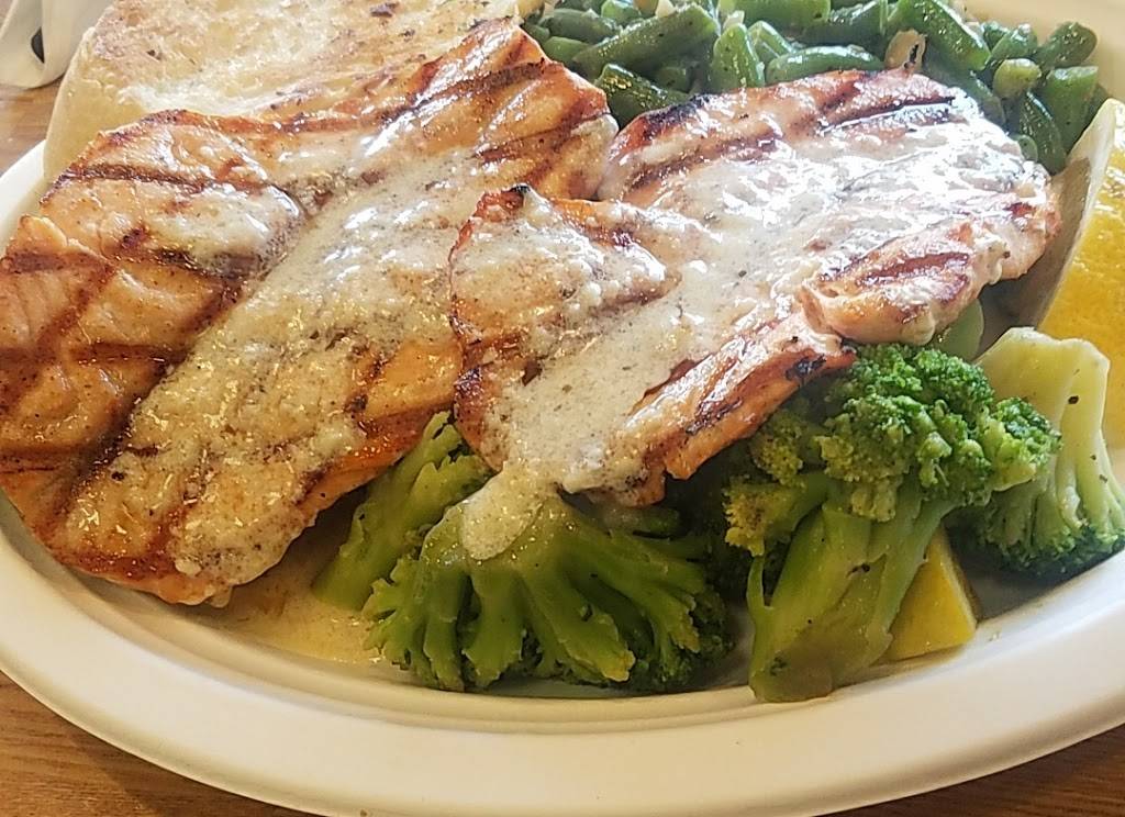 Fish Dish Burbank | restaurant | 2575 N Hollywood Way, Burbank, CA 91505, USA | 8188471310 OR +1 818-847-1310