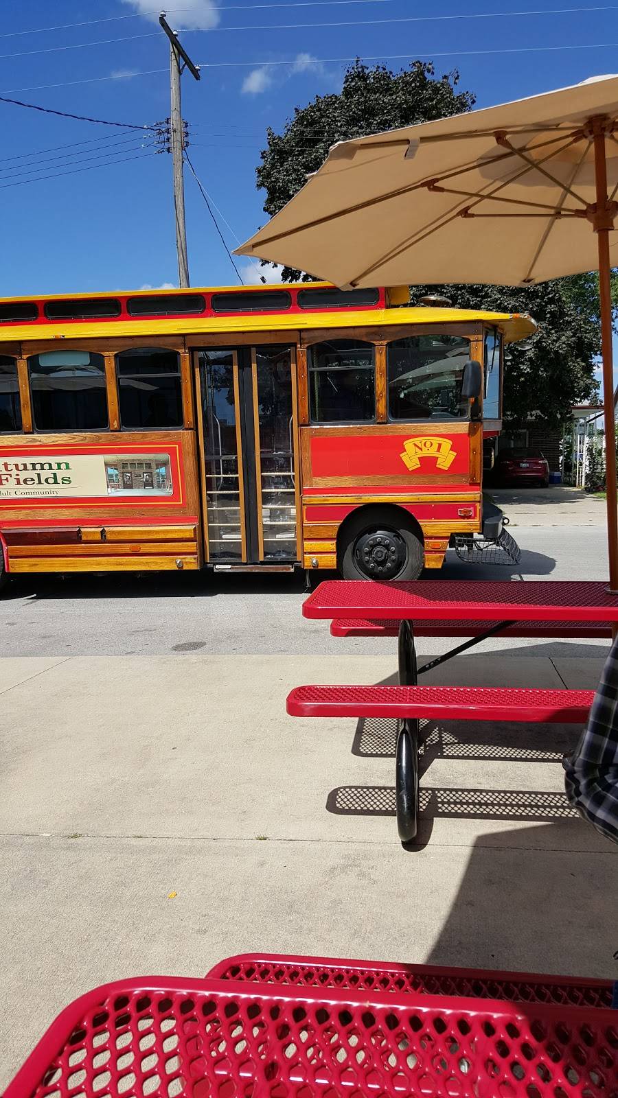 Dairy Queen | restaurant | 715 W Main St, Hoopeston, IL 60942, USA | 2172836721 OR +1 217-283-6721