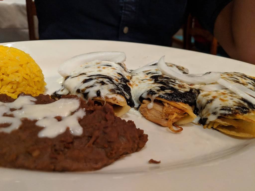 Tia Queta Restaurant | restaurant | 4839 Del Ray Ave, Bethesda, MD 20814, USA | 3016544443 OR +1 301-654-4443