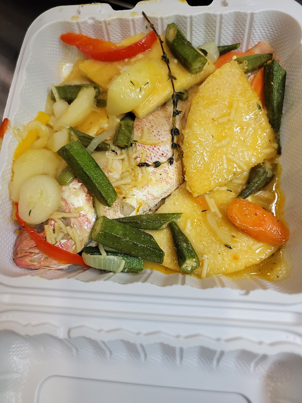 Reids Jerk Shack | restaurant | 210 Eastern Blvd, Essex, MD 21221, USA | 4106871402 OR +1 410-687-1402