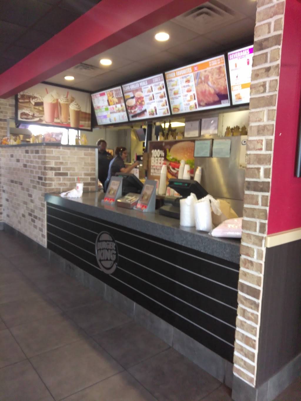 Burger King | restaurant | 3020 W Mockingbird Ln, Dallas, TX 75235, USA | 2143573020 OR +1 214-357-3020