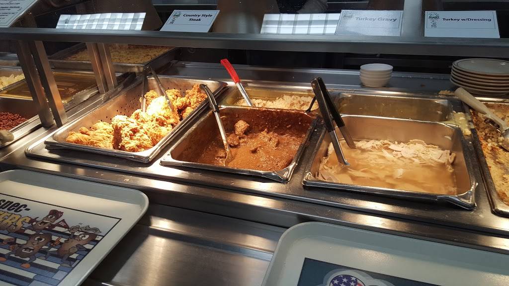 Wades Restaurant | restaurant | 1000 N Pine St, Spartanburg, SC 29303, USA | 8645823800 OR +1 864-582-3800