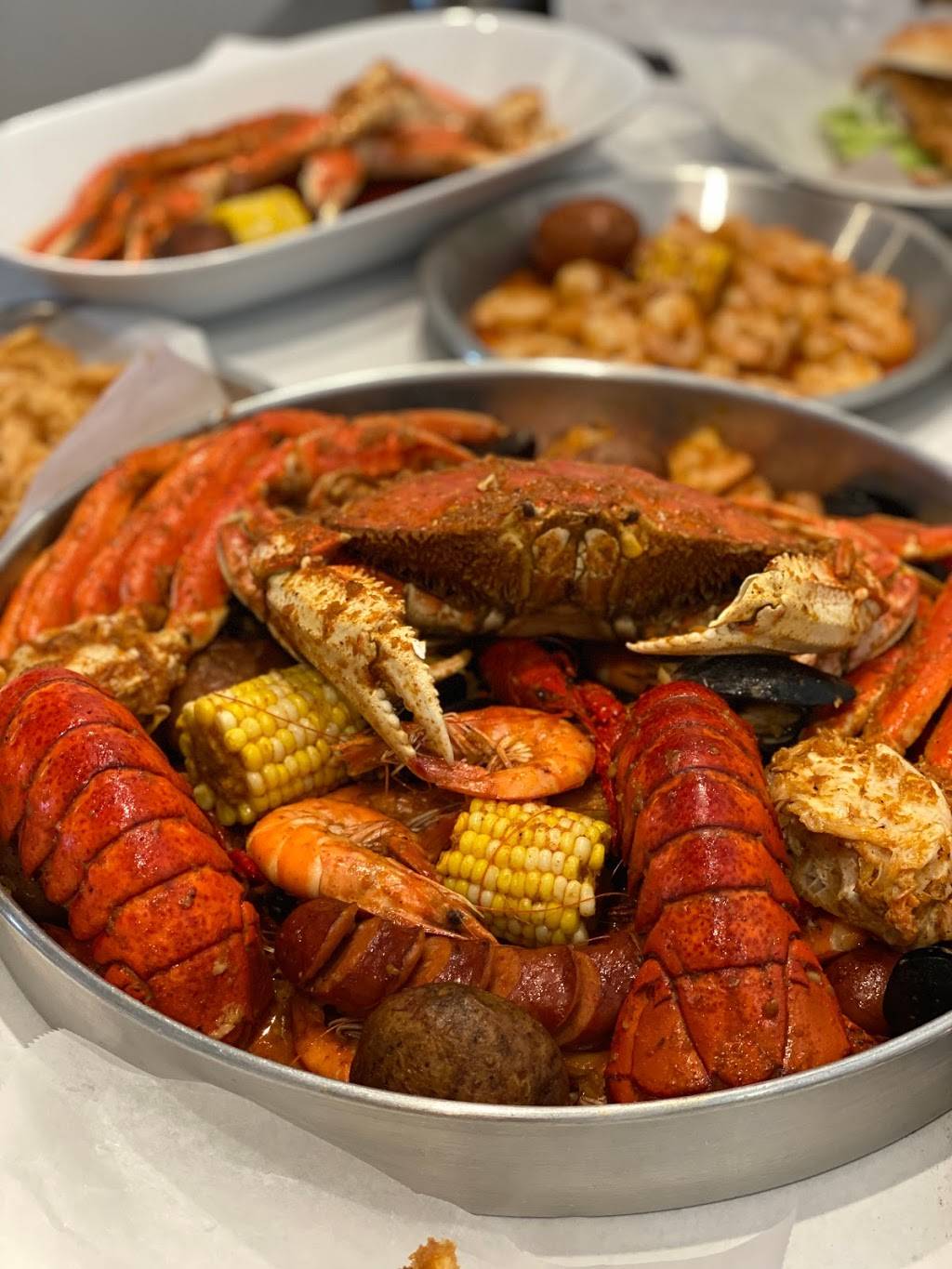 Thiens Cajun Boiling Seafood | restaurant | 1464 University Ave W, St Paul, MN 55104, USA | 6513303439 OR +1 651-330-3439