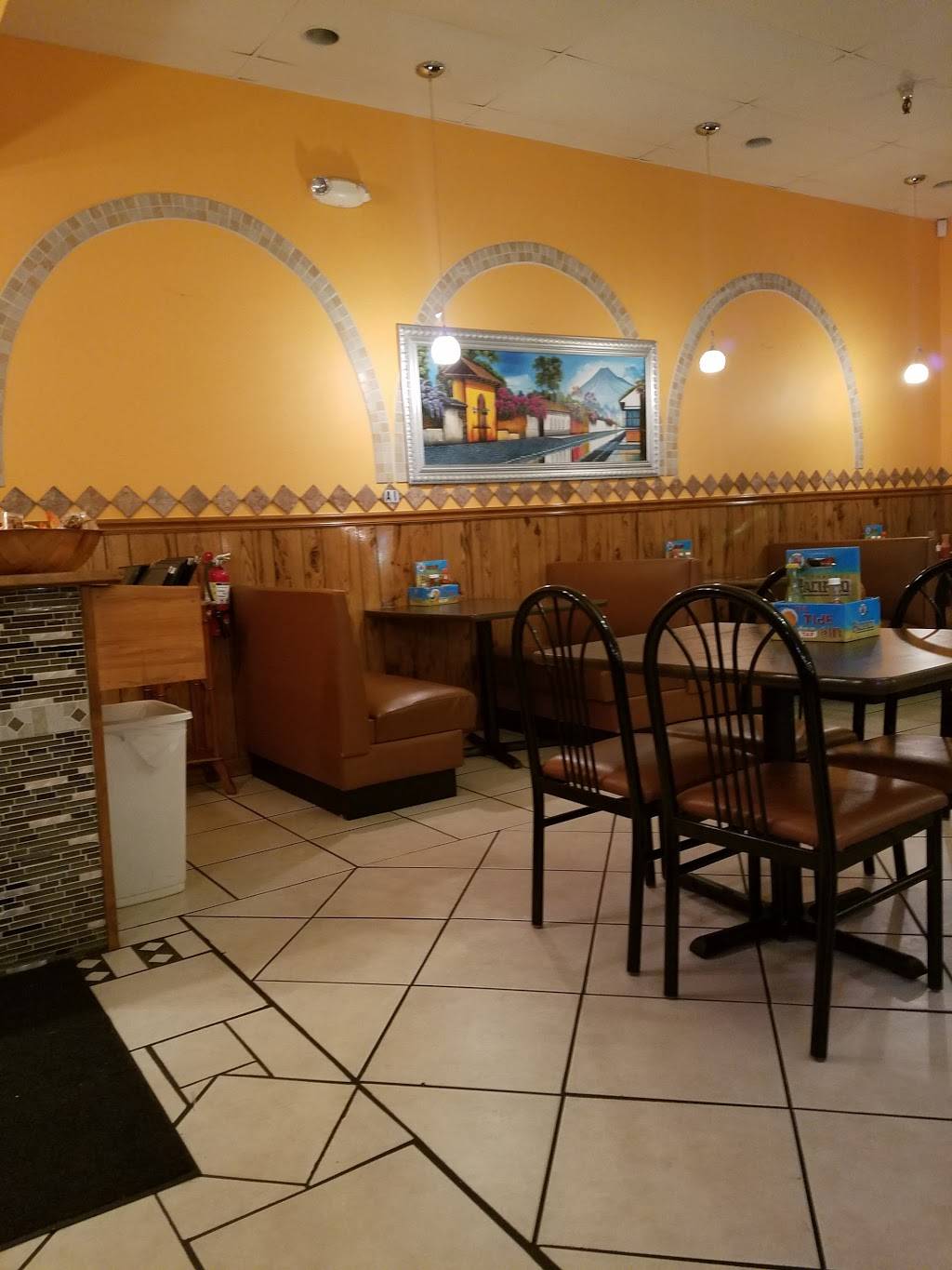 Mariscos El Quetzal | restaurant | 5855 Winchester Rd, Memphis, TN 38115, USA | 9013650700 OR +1 901-365-0700