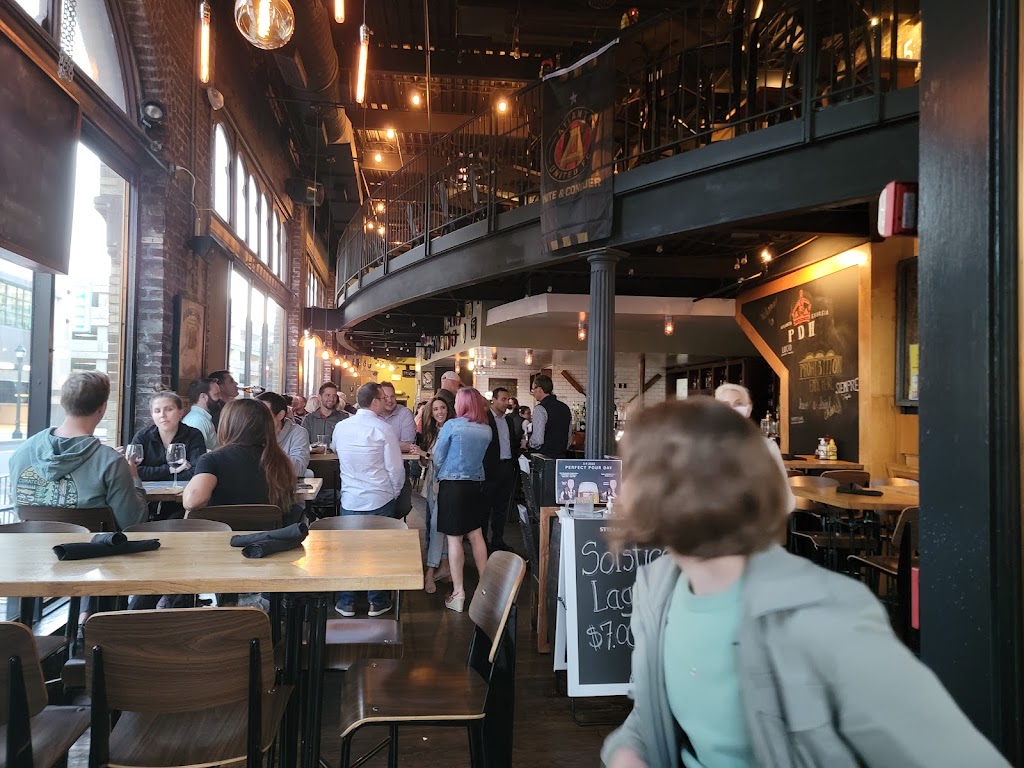 Publik Draft House | restaurant | 654 Peachtree St NE, Atlanta, GA 30308, USA | 4048857505 OR +1 404-885-7505