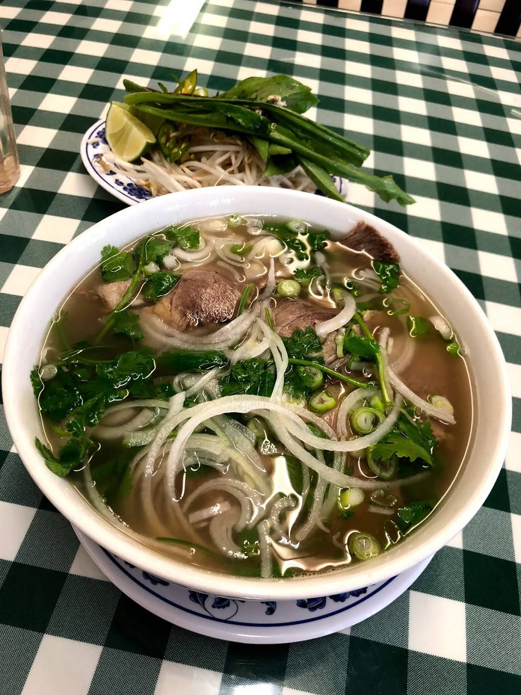New Phó | restaurant | 1036 E Anaheim St, Long Beach, CA 90813, USA | 5624323133 OR +1 562-432-3133