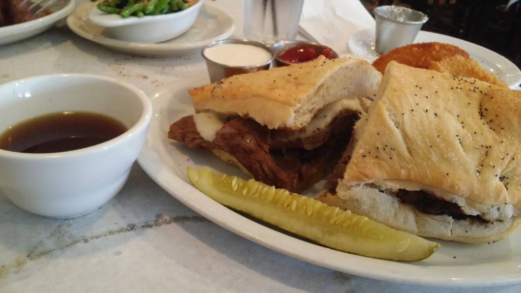 Luckys Prime Time | restaurant | 1330 Walton Blvd, Rochester Hills, MI 48309, USA | 2486568707 OR +1 248-656-8707