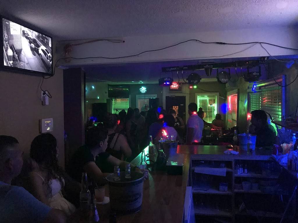 Rústica restaurant & lounge | restaurant | 274 Main St, West Orange, NJ 07052, USA | 8629302100 OR +1 862-930-2100