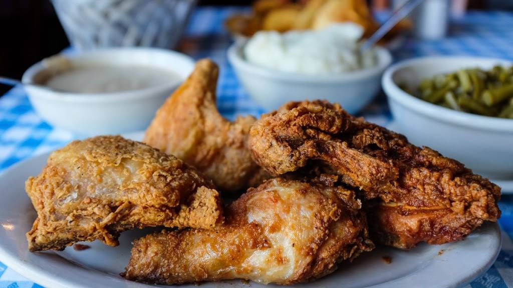 Manor Restaurant | restaurant | 753 S Wooster Ave, Strasburg, OH 44680, USA | 3308789809 OR +1 330-878-9809