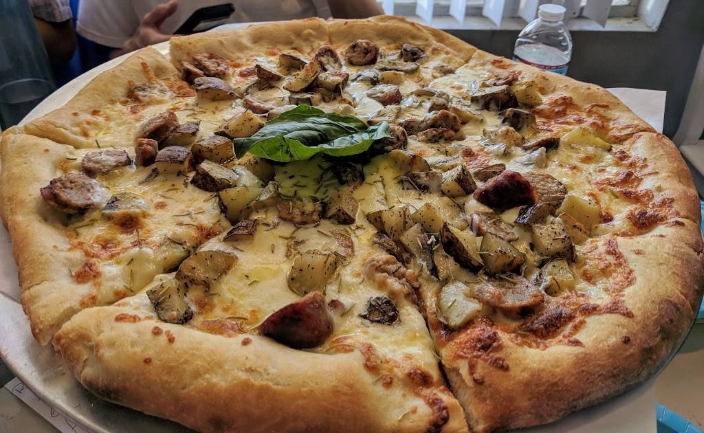 La Bella Napoli | restaurant | 5211, 23906 Crenshaw Blvd, Torrance, CA 90505, USA | 3105179952 OR +1 310-517-9952