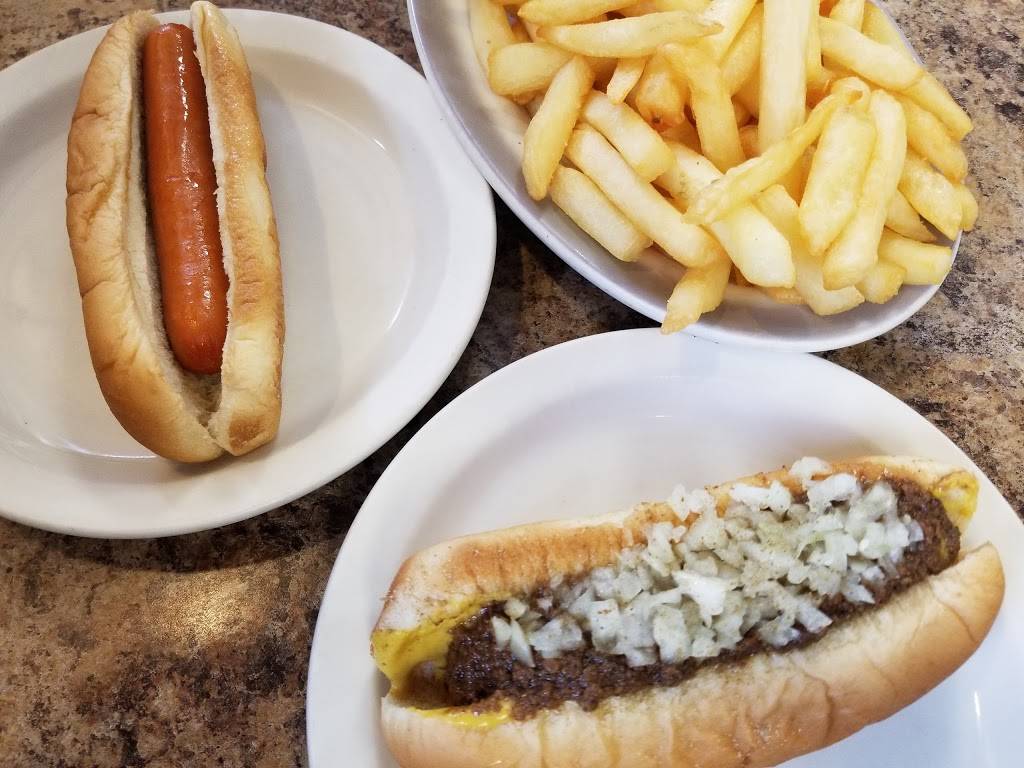 Wein-O-Rama | restaurant | 1009 Oaklawn Ave, Cranston, RI 02920, USA | 4019434990 OR +1 401-943-4990