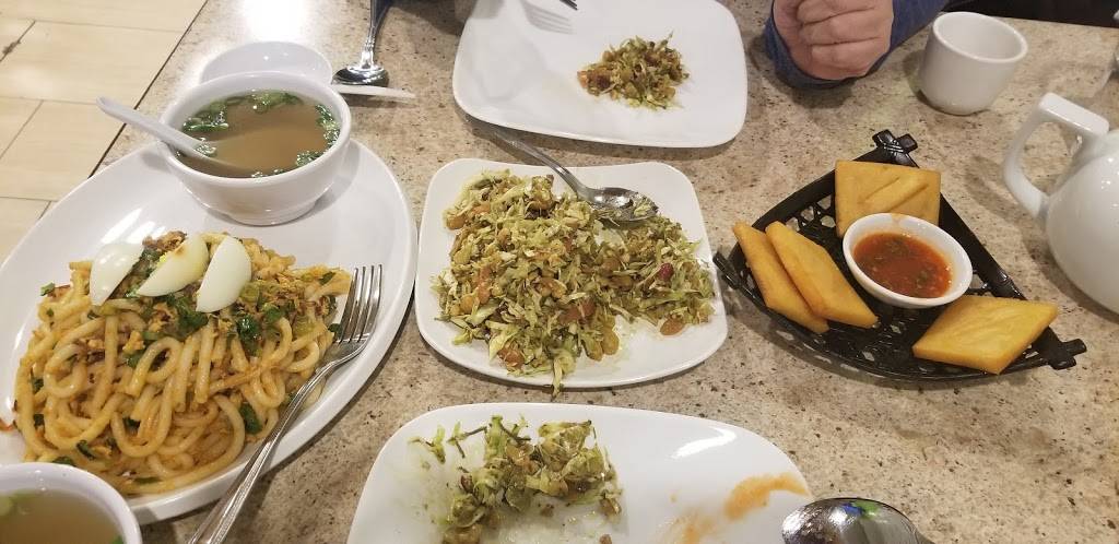 Pa Lian Burmese Restaurant | restaurant | 254 E Geneva Rd, Wheaton, IL 60187, USA | 3317167905 OR +1 331-716-7905