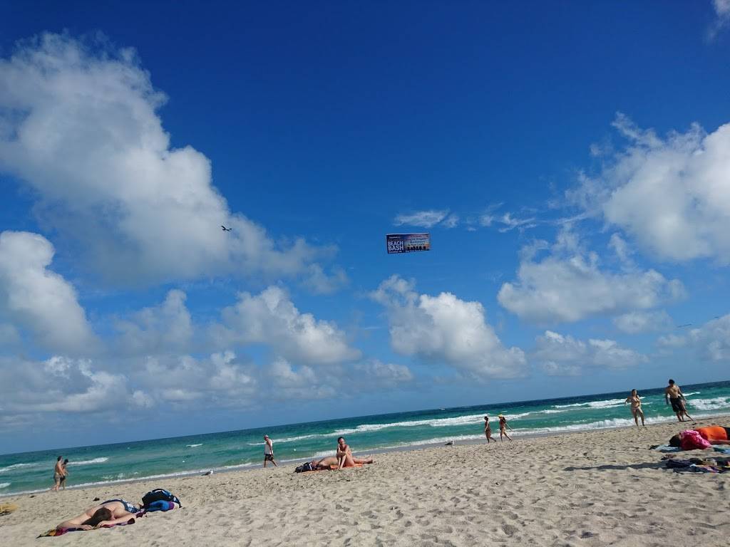 Mangos Tropical Cafe | night club | 900 Ocean Dr, Miami Beach, FL 33139, USA | 3056734422 OR +1 305-673-4422