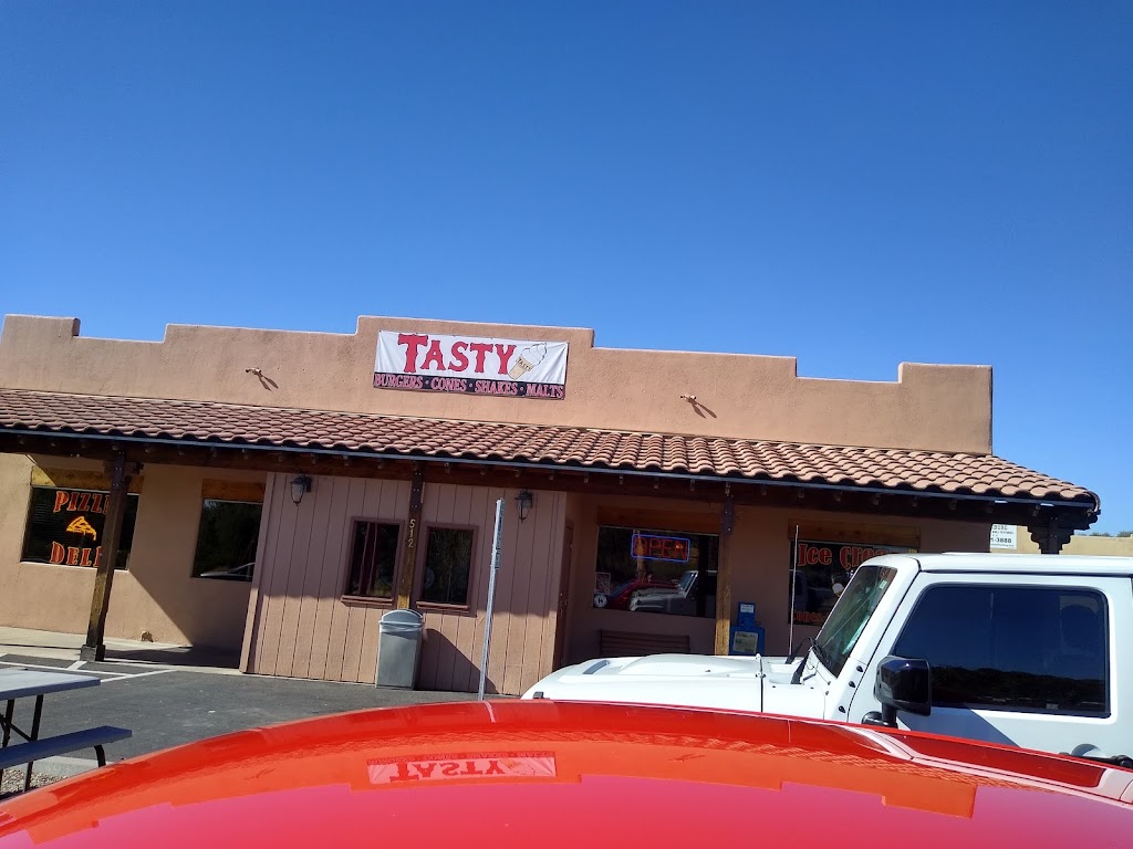 Sundance Pizza and Tastee Ice Cream | restaurant | 512 E Wickenburg Way, Wickenburg, AZ 85390, USA | 9286847569 OR +1 928-684-7569