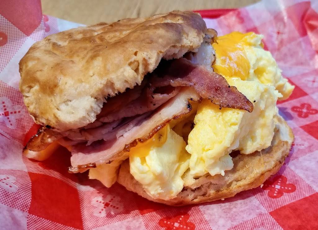 Carusos Deli | restaurant | 1000 Washington Ave, St. Louis, MO 63101, USA | 3145881096 OR +1 314-588-1096