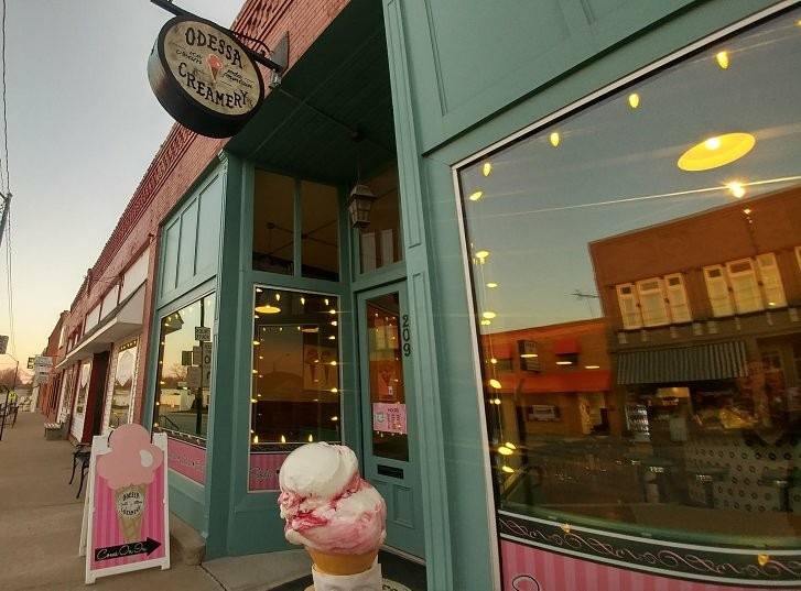 Odessa Creamery | restaurant | 209 S 2nd St, Odessa, MO 64076, USA | 8166532198 OR +1 816-653-2198