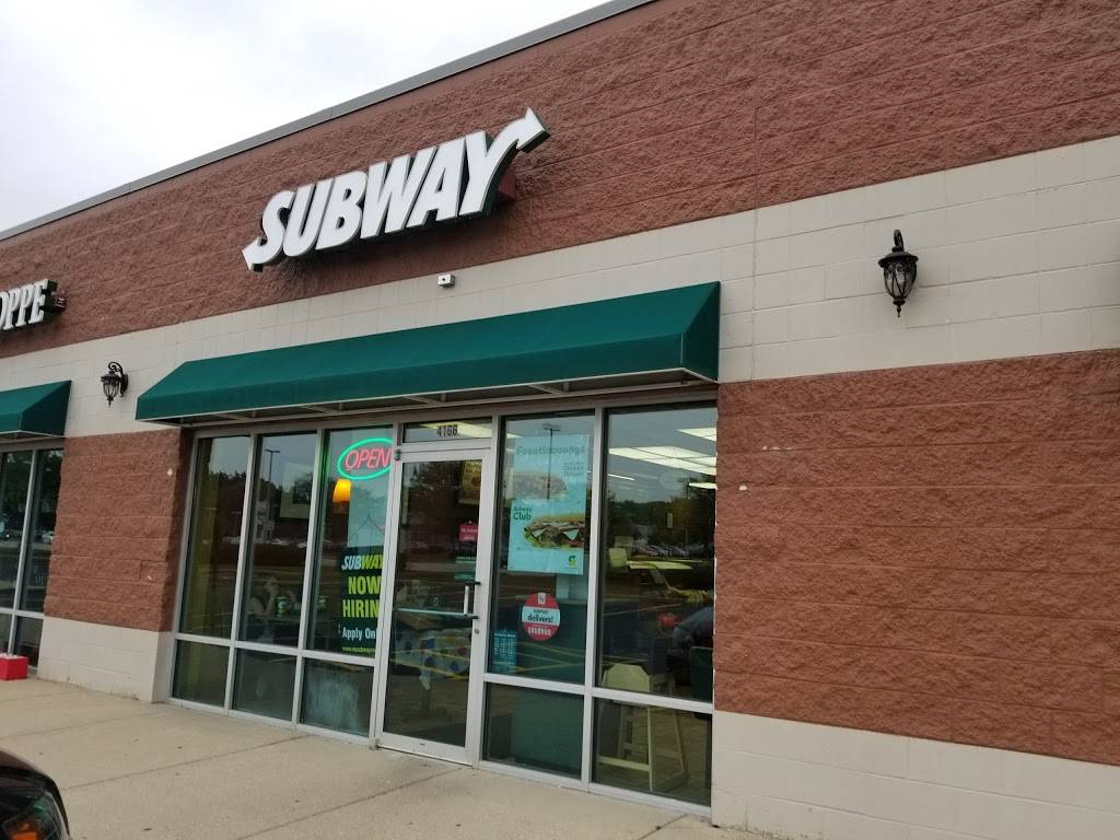 Subway | restaurant | 4166 S 108th St, Milwaukee, WI 53228, USA | 4144258000 OR +1 414-425-8000